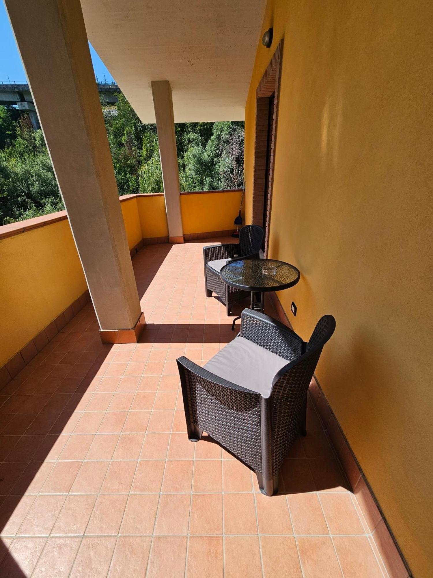 Villa Center Appartamenti Nel Verde In Citta 坎波巴索 外观 照片