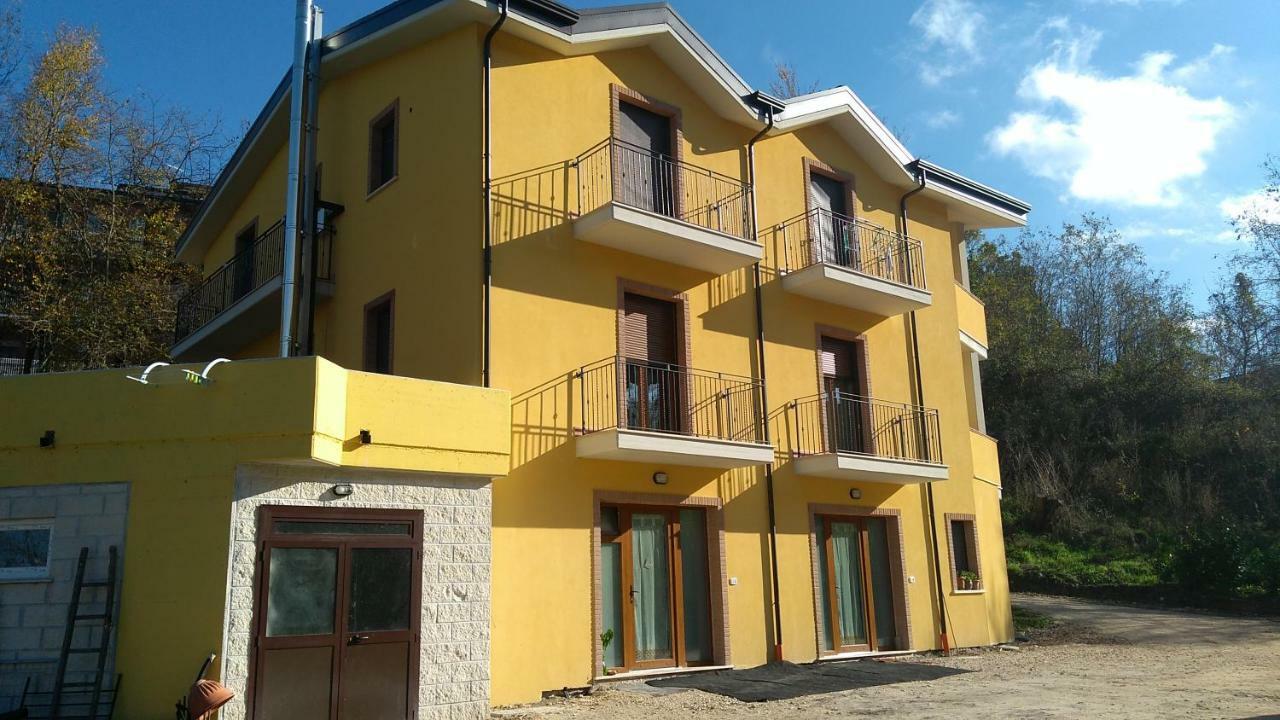 Villa Center Appartamenti Nel Verde In Citta 坎波巴索 外观 照片
